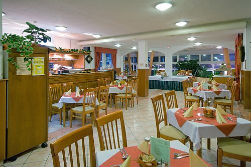 3* Thermal Hotel restaurant with specialties in Mosonmagyarovar