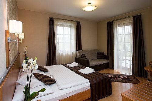 Double room for wellness weekend in Eger in Hotel Villa Volgy