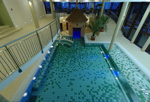 Wellness Oasis with panoramic view to the park of Gyula
