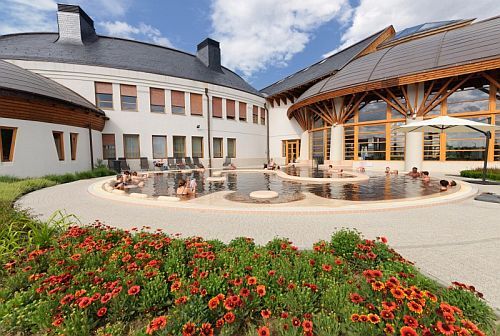 Hagymatikum Thermal Baths in Mako next to the Grand Hotel Glorius