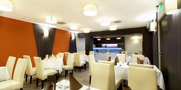 Restaurant in Hotel Auris in Szeged - Hungarian and international specialities