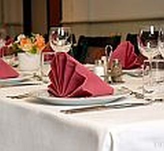 .Hotel Central Nagykanizsa: elegant and beautiful restaurant in the center of Nagykanizsa