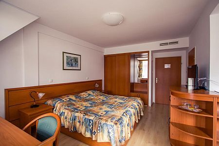 Hotel Panoráma Balatongyörök - cheap hotel room at Lake Balaton