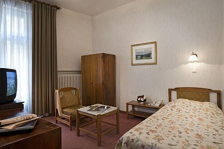 Danubius Hotel Gellert Budapest single room - Budapest city centre 1 km 