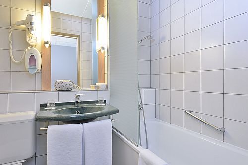ibis hotel Budapest CitySouth*** - bathroom