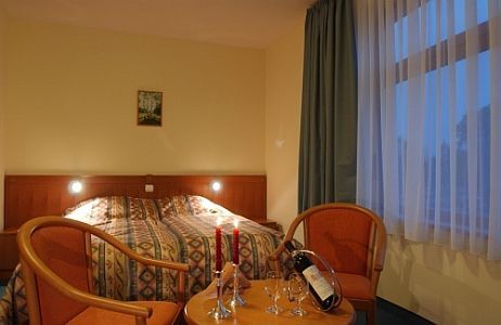 Hunguest Hotel Aqua-Sol - discount accommodation with half board in Hajduszoboszlo