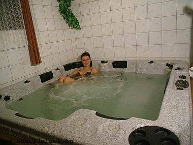 Mezokovesd - Hotel Hajnal - jacuzzi - 3-star hotel close to Zsory Health Spa